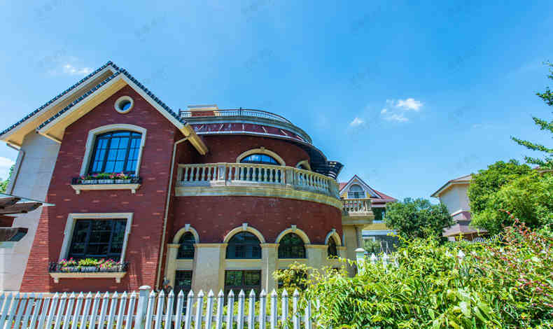 弧形露臺(tái)棚.jpg 弧形露臺(tái)棚.jpg