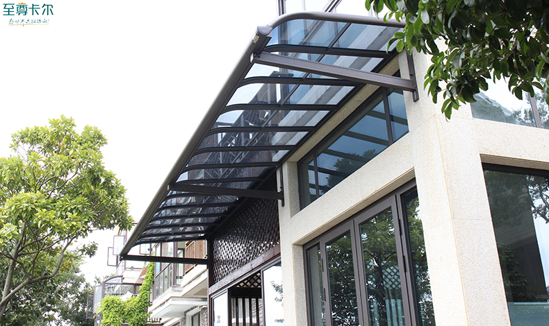 耐力板陽光棚圖片?耐力板雨棚多少錢一平方?